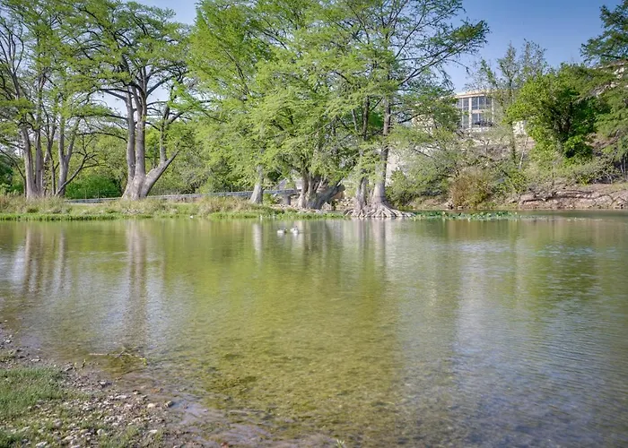 Kerrville Vacation Rental Across From River Trail!
