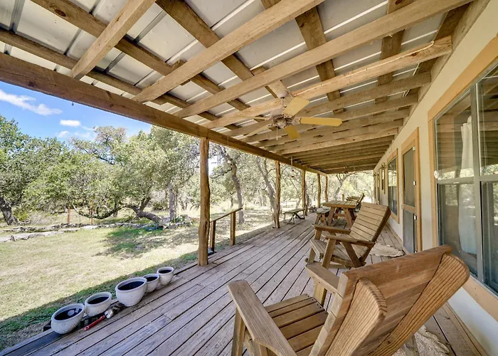 Serene Hill Country Home! Hike, Sleep, Unplug!